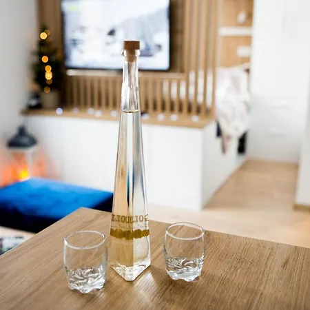 Nomad Τζαχορίνα